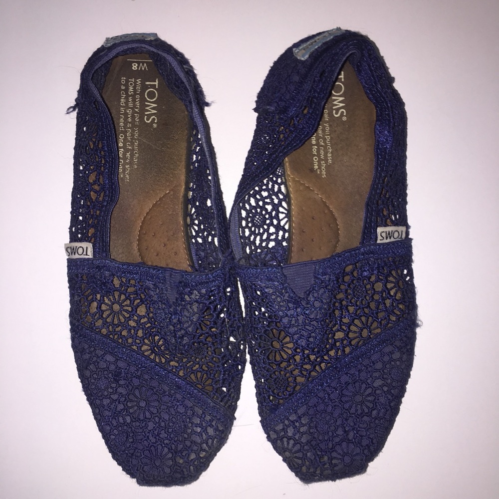 TOMS Lace Navy Blue Slip-Ons